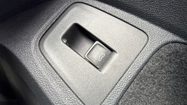 Volkswagen Tiguan 2.0 TDI Active 5dr Diesel Estate